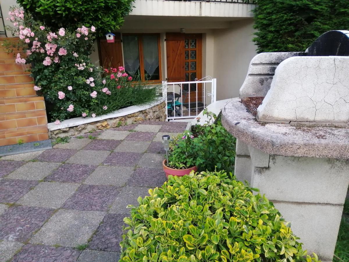 Appartement Type F2 Proche Paris 25 Km Andilly  Екстериор снимка