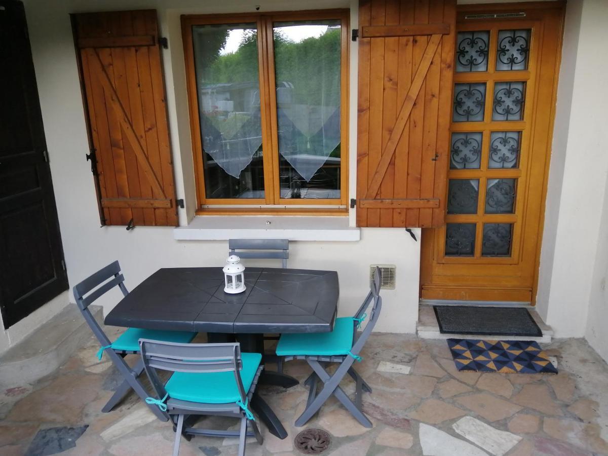 Appartement Type F2 Proche Paris 25 Km Andilly  Екстериор снимка